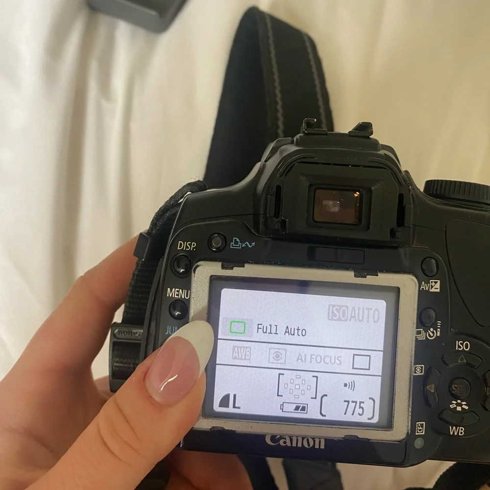 CANON eos rebel camera